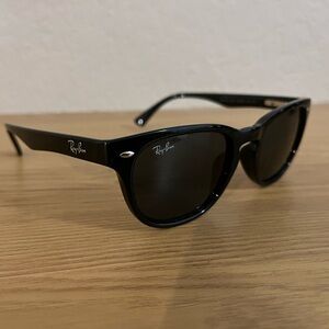 Ray Ban Sunglasses (black, round-ish, RB4140)